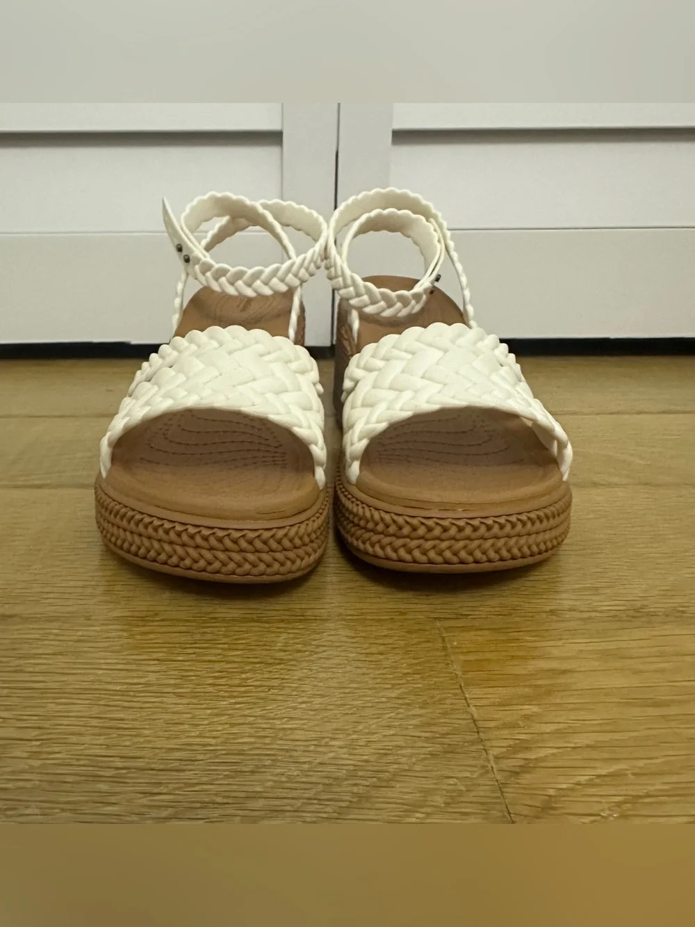 Crocs Brooklyn Woven Strappy Wedge Sandals White Size 7